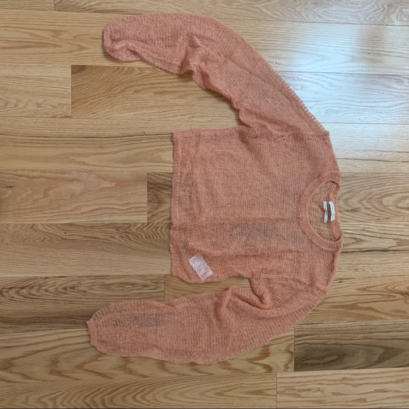 Urban Outfitters thin sweater with bell sleeves - Picture 2 of 2